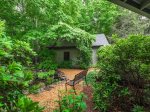 Gleesome Inn - Secret Garden